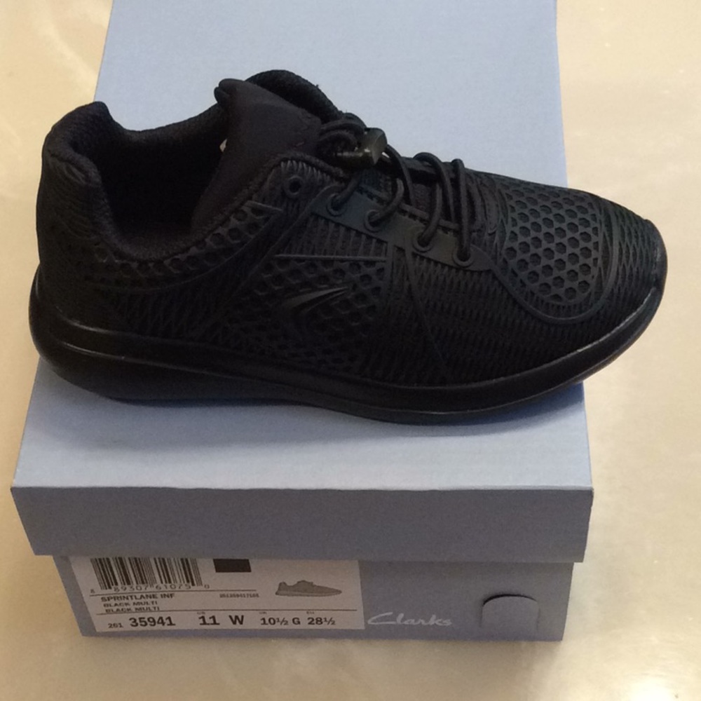 COPY - Size 11 kids shoes new inbox Clark's
